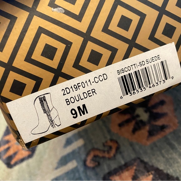 Charles By David Charles - Boulder Suede Booties with Fringe - Cognac Sz 9 - Picture 5 of 16